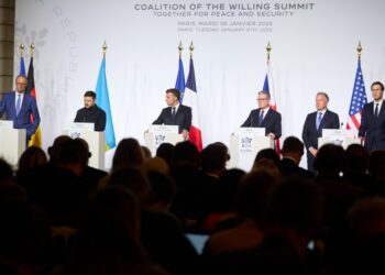 Військові бази в Україні та іноземні війська. Про що конкретно домовились у Парижі