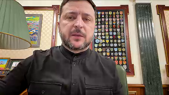 “Громади мають бути самі максимально активними”, – Зеленський про виклики і подолання (ВІДЕО)