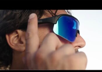 Перші розумні окуляри надійдуть у продаж вже от-от – вони темнішають за дотиком. Скільки коштують (ФОТО, ВІДЕО)