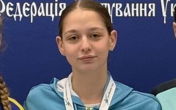 Мілана Степовик з Миколаєва – переможниця Всеукраїнських змагань найсильніших з фехтування на рапірах