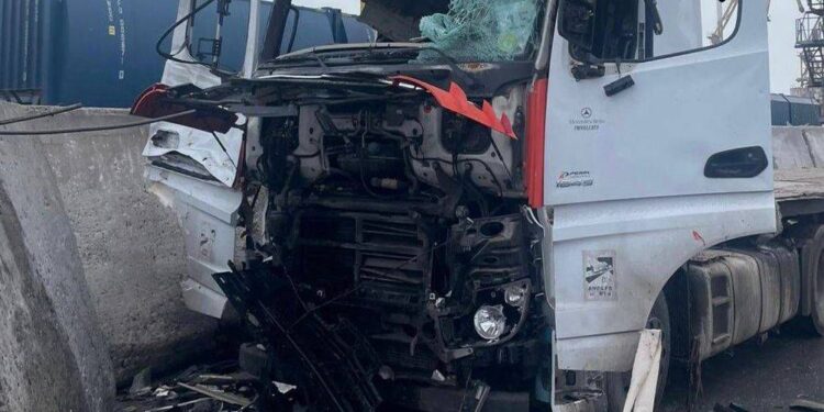 Ворог наніс ракетно-дроновий удар по портовій інфраструктурі Одещини – 1 людина загинула, 8 поранені