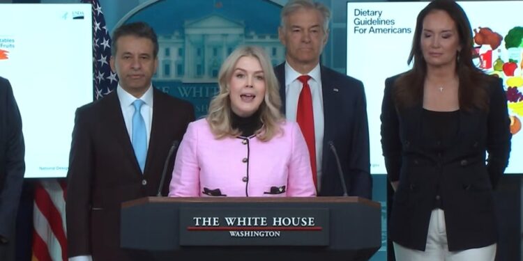 США і не думають відпускати екіпаж захопленого російського танкера – “він має постати перед судом”