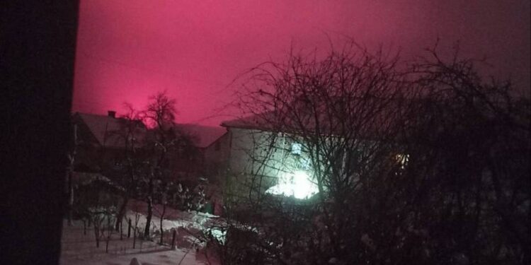 Вночі РФ вдарила по Львову ймовірно “Орєшніком” (ФОТО, ВІДЕО)