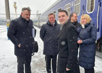 «росія зустріла мене тут ракетними ударами» – міністр закордонних справ Чехії прибув сьогодні до Києва