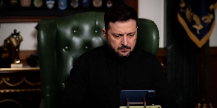 «Саме російські ракети й «шахеди», намагання знищити Україну є чіткими доказами, що Росії потрібні зовсім не угоди» – звернення Зеленського (ВІДЕО)