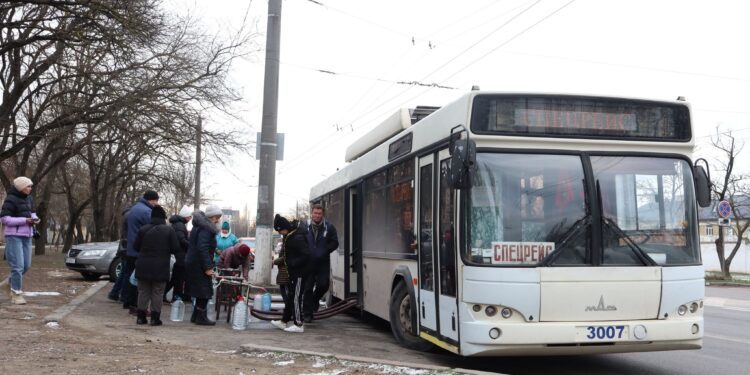Графік підвозу води спецтролейбусами для мешканців двох мікрорайонів Миколаєва на 13 січня