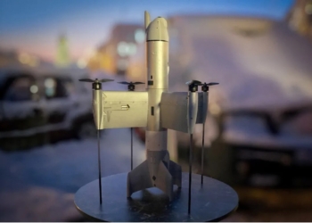 У Києві британській делегації продемонстрували найновішу версію українського дрона-перехоплювача Octopus