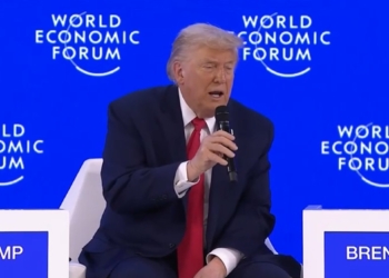 Трамп заявив, що і Путін, і Зеленський хочуть мирної угоди. І якшо не підпишуть – вони дурні