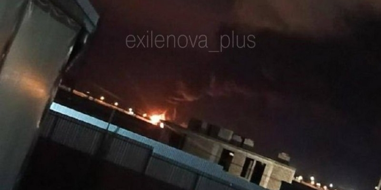 У РФ після атаки дронів горить нафтобаза, тепер – у Пензі (ВІДЕО)