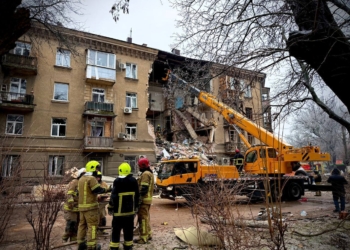 В Одесі з-під завалів деблокували тіло загиблого