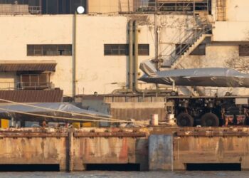 Китай перетворює суховантажі на авіаносці для БпЛА – ЗМІ