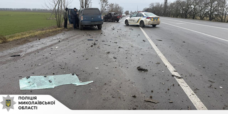 Двоє загиблих та одна постраждала в сьогоднішньому ДТП на Миколаївщині (ФОТО)