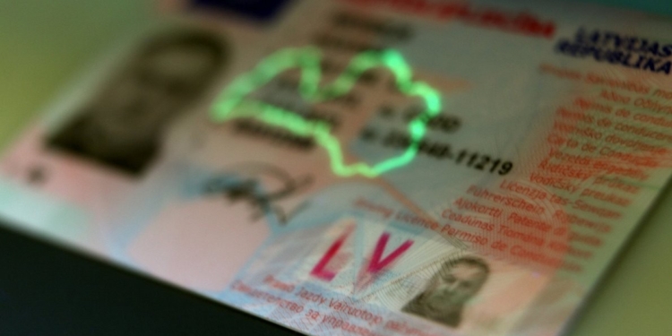 Латвія та Україна домовилися про взаємне визнання водійських посвідчень