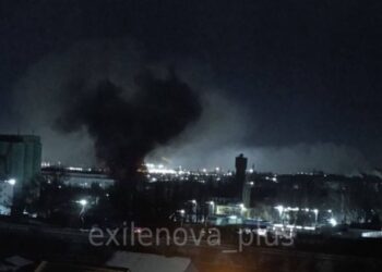 Українські дрони атакували військовий завод в РФ – там роблять батареї для “Іскандерів” (ВІДЕО)