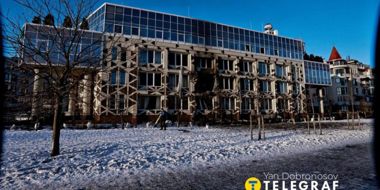 Вночі російська армія “перемогла” ще одну лікарню, – Зеленський (ВІДЕО)