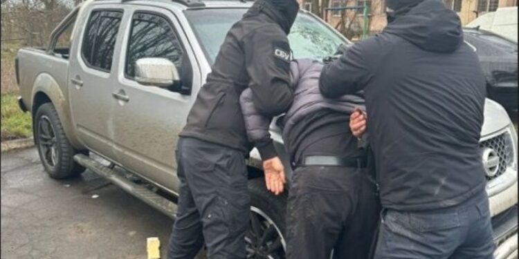 В Одесі викрито незаконний продаж авто, ввезених як гуманітарна допомога (ФОТО)