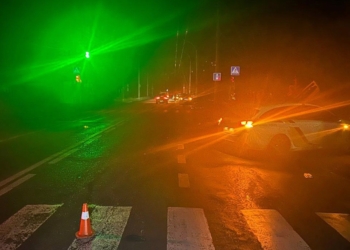 У Миколаєві на пішохідному переході насмерть збили жінку – кажуть, йшла на червоний сигнал світлофора (ФОТО)