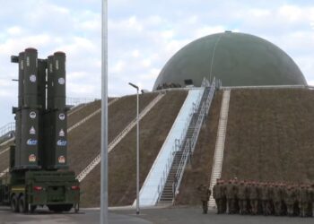 У Німеччині дрони-шпигуни літали над новітньою системою ПРО Arrow 3, яка має захистити Європу від “Орєшніка” – їх так і не збили (ФОТО, ВІДЕО)