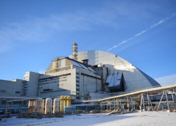 Ворог б’є по енергооб’єктах у Славутичі, щоб знеструмити ЧАЕС. Чи є загроза