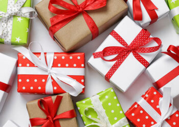 Один великий чи кілька маленьких подарунків для дитини