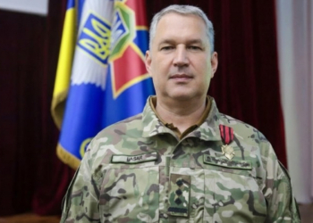 Новий заступник командувача ПС Єлізаров був до війни продюсером Савіка Шустера. Що ще про нього відомо (ФОТО)