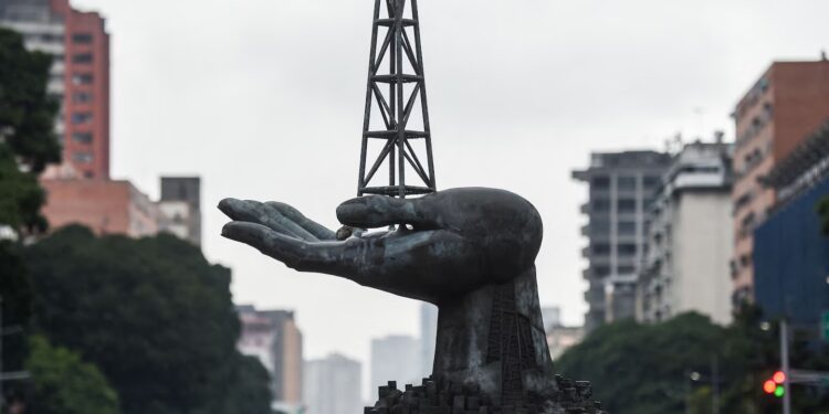 Ватикан був посередником між Вашингтоном, РФ і Мадуро. Чому місія провалилася (ФОТО)