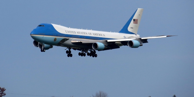 Літак Трампа не долетів до Давосу – повернувся назад