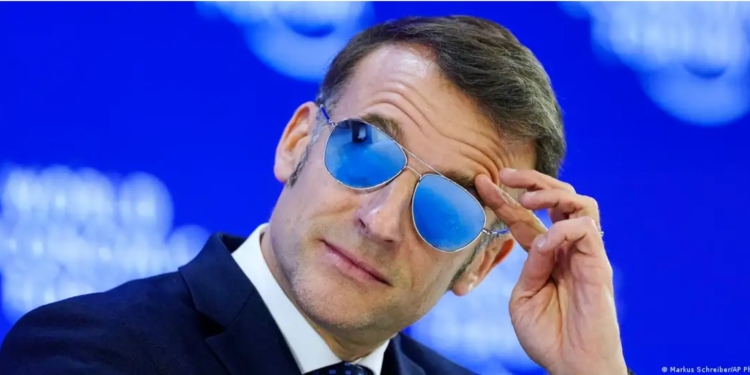 “Окуляри Макрона”, в яких він був у Давосі, тепер скуповують по всьому світу