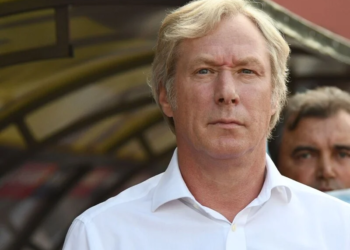 Сусіди вступилися за екстренера “Динамо” Михайличенка – він не бив слюсаря, хоча й було за що