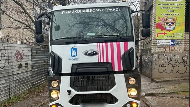 У Миколаєві сміттєвоз розчавив жінку (ФОТО)