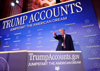 Трамп обіцяє немовлятам “трампівську тисячу”. Про попередню обіцянку $2 тис вже забув