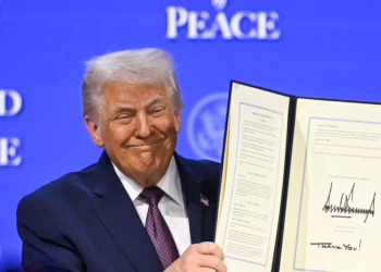 Трамп отримав нову забавку – тепер у нього є своя “Рада миру”, де він головний