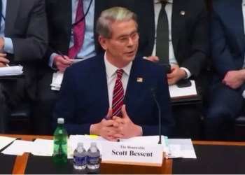 Санкції США проти росії залежать від переговорів щодо закінчення війни в Україні – Бессент