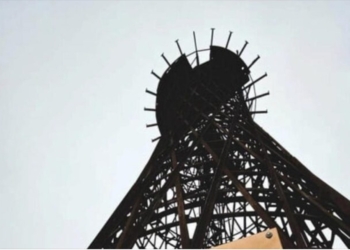 У РФ вкрали водонапірну вежу Шухова. У Миколаєві свою бережуть і хочуть на ній заробляти (ФОТО)