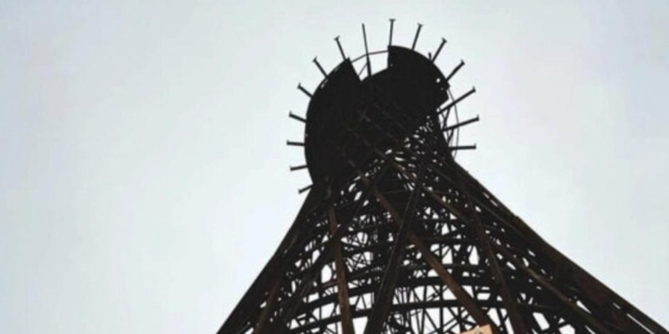 У РФ вкрали водонапірну вежу Шухова. У Миколаєві свою бережуть і хочуть на ній заробляти (ФОТО)