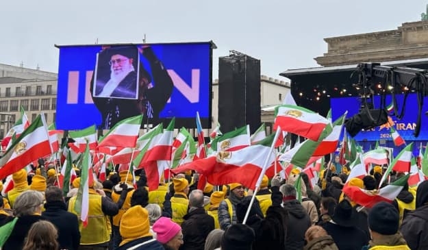 У Берліні тисячі людей вимагали свободи Ірану