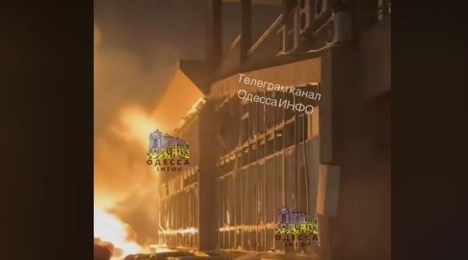 В Одесі внаслідок ворожої атаки є загиблий і руйнування (ВІДЕО)