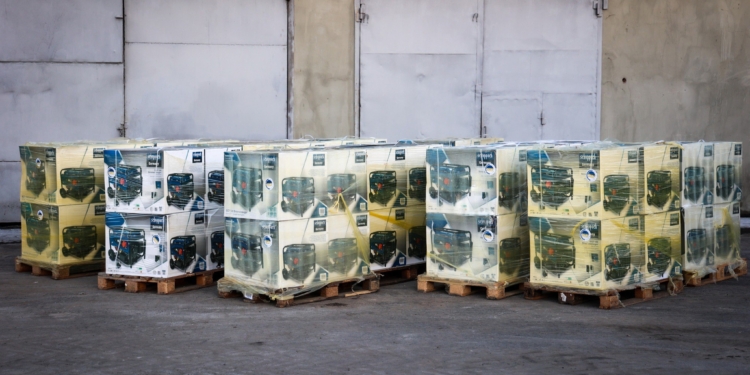 Миколаїв отримав 50 генераторів від партнерів (ФОТО)