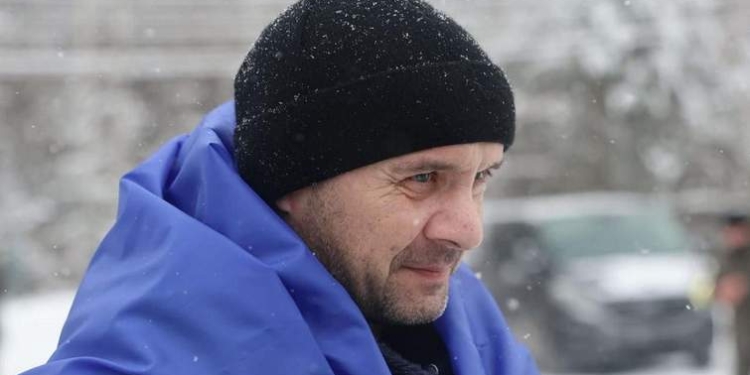 На Львівщину з полону повернувся боєць, якого вважали загиблим і “поховали”. Тепер родина мусить повернути 15 млн.грн.