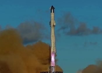 SpaceX відкладає плани місії на Марс і замість цього робить розворот у бік місячного міста