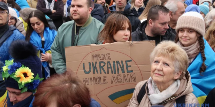 У Празі пройшов мітинг на підтримку України (ФОТО, ВІДЕО)