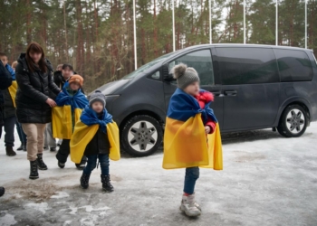 Додому повернулися п’ятеро українських дітей, за яких Україна боролася майже чотири роки (ФОТО)