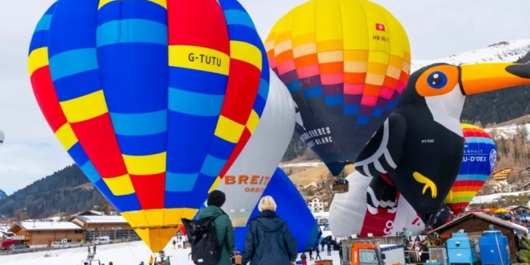 У Швейцарії пройшов фестиваль повітряних куль (ВІДЕО)