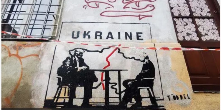 США весь час зраджували Україну, Трамп робить це свідомо, Європі час послати і його, і Путіна, – Guardian