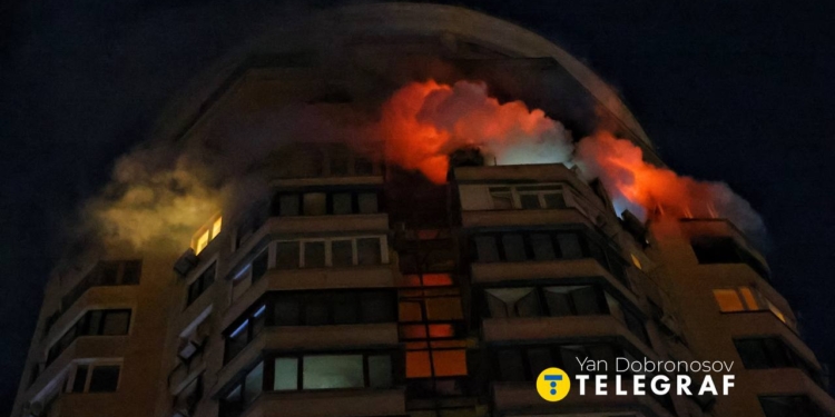 Всю ніч і зараз триває масована ракетно-дронова атака України (ФОТО, ВІДЕО)