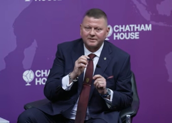 “Дуже погано, коли внутрішня політика України виходить на міжнародний рівень”, – Залужний сказав, що думає про вибори