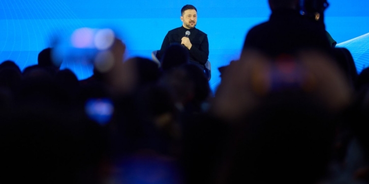 Україна починає експорт дронів, на зараз це найбільша індустрія, – Зеленський (ВІДЕО)