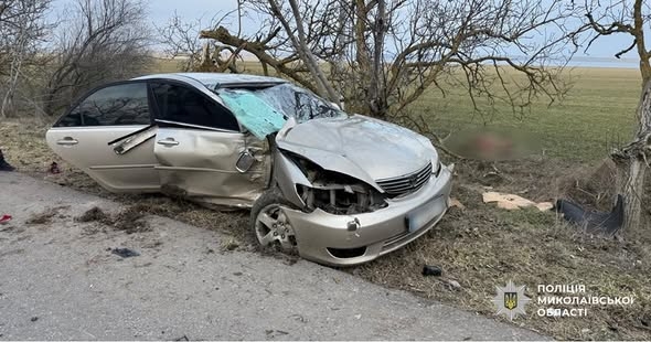 Загибла та травмований внаслідок ДТП – поліцейські встановлюють обставини автопригоди на Миколаївщині