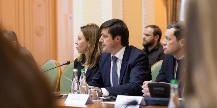 “Досвід має значення” – мінекономіки представило програму підтримки людей 50+