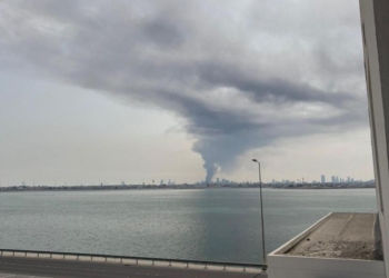 Іран запустив балістичні ракети по всіх країнах Перської затоки, вибухи лунали в Дубаї (ВІДЕО)